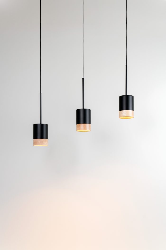 Derde hanglamp GU10 met gestructureerd zwart essen hout - Afbeelding 3