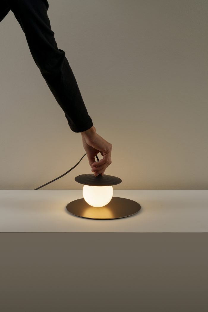 Symphony Tafellamp G9 in gestructureerd antraciet grijs. - Afbeelding 3