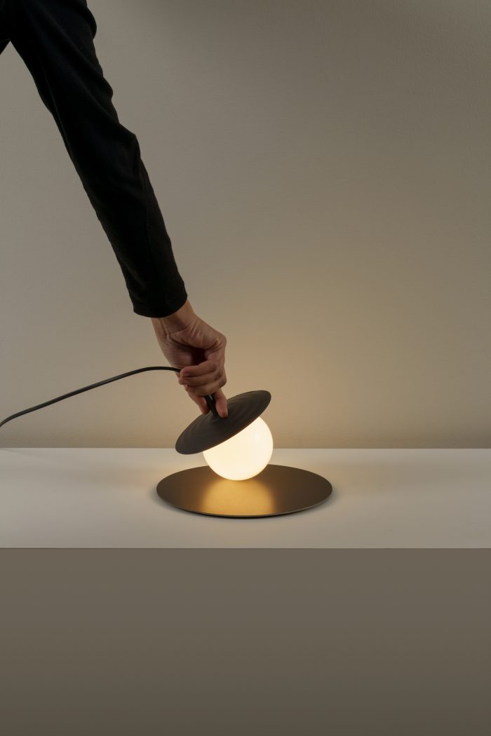 Symphony Tafellamp G9 in gestructureerd antraciet grijs. - Afbeelding 8