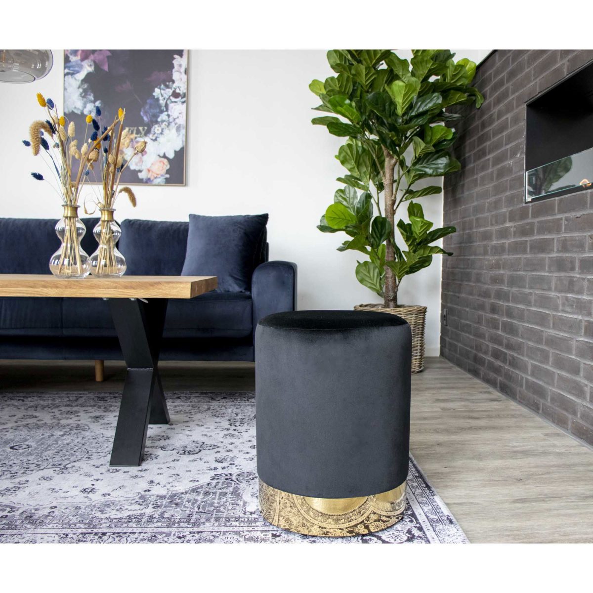 Gamby Poef - Poef in zwart fluweel met een stalen basis in messingkleur HN1207 - Afbeelding 2