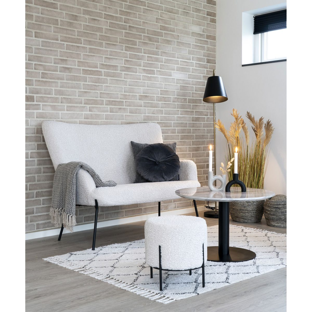Salontafel Bolzano - Salontafel met bovenblad in marmerlook en zwarte voet Ø70x45cm - Afbeelding 2