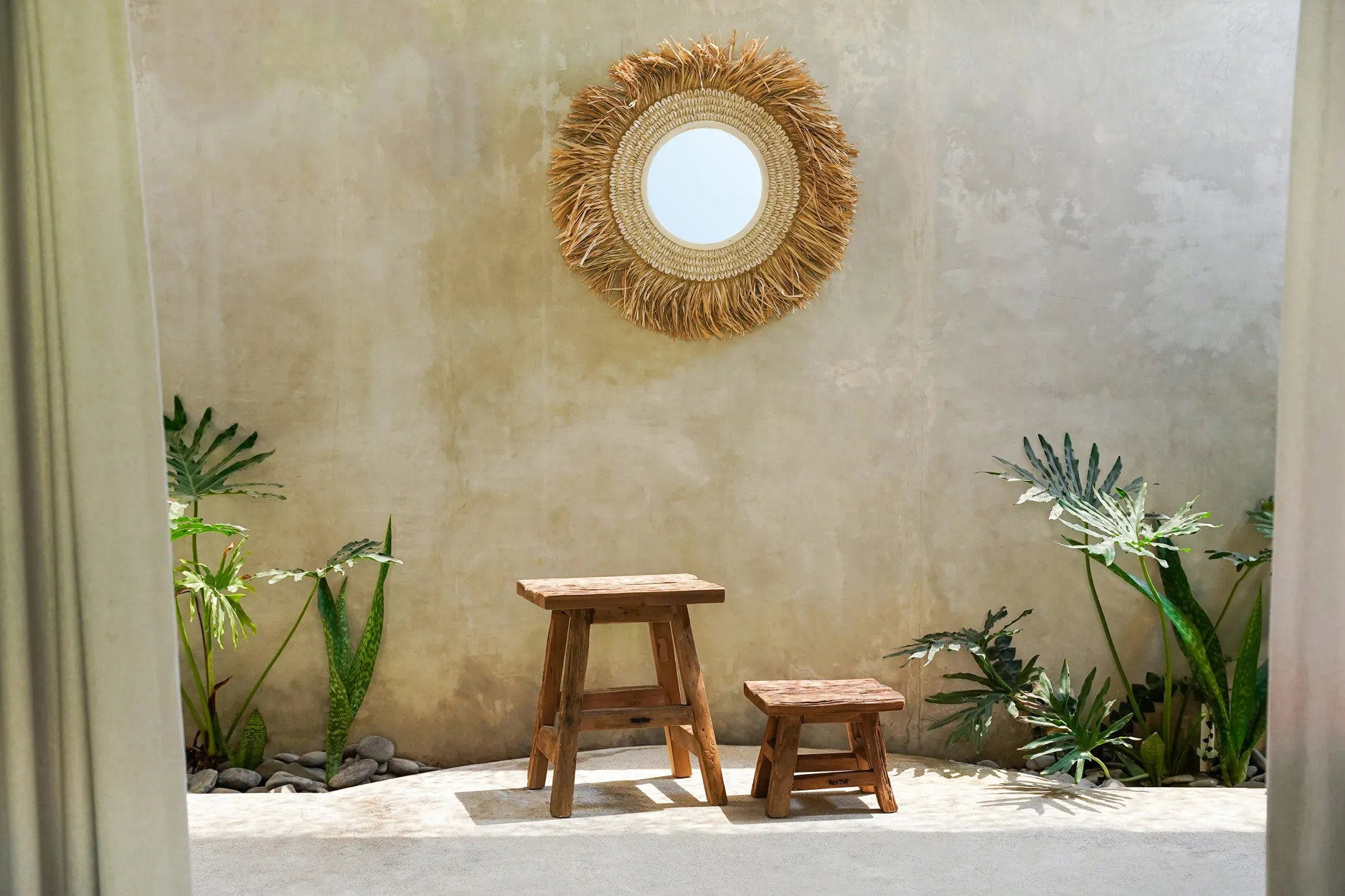BALE067NW-L-75-2.jpg De Raffia Cowrie Spiegel - Natuurlijk Wit - Afbeelding 3