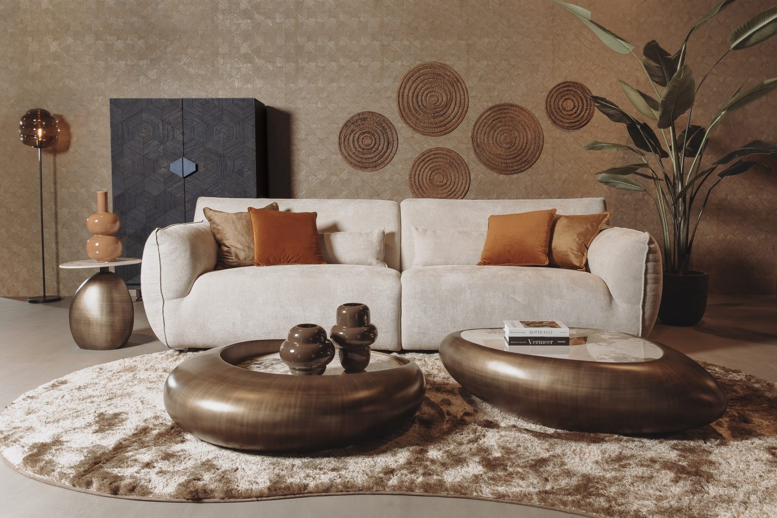 HUUS_TL_Salontafel_Castello_marmer_brons_organisch_Sfeerfoto3-1536x1024 Castello salontafel