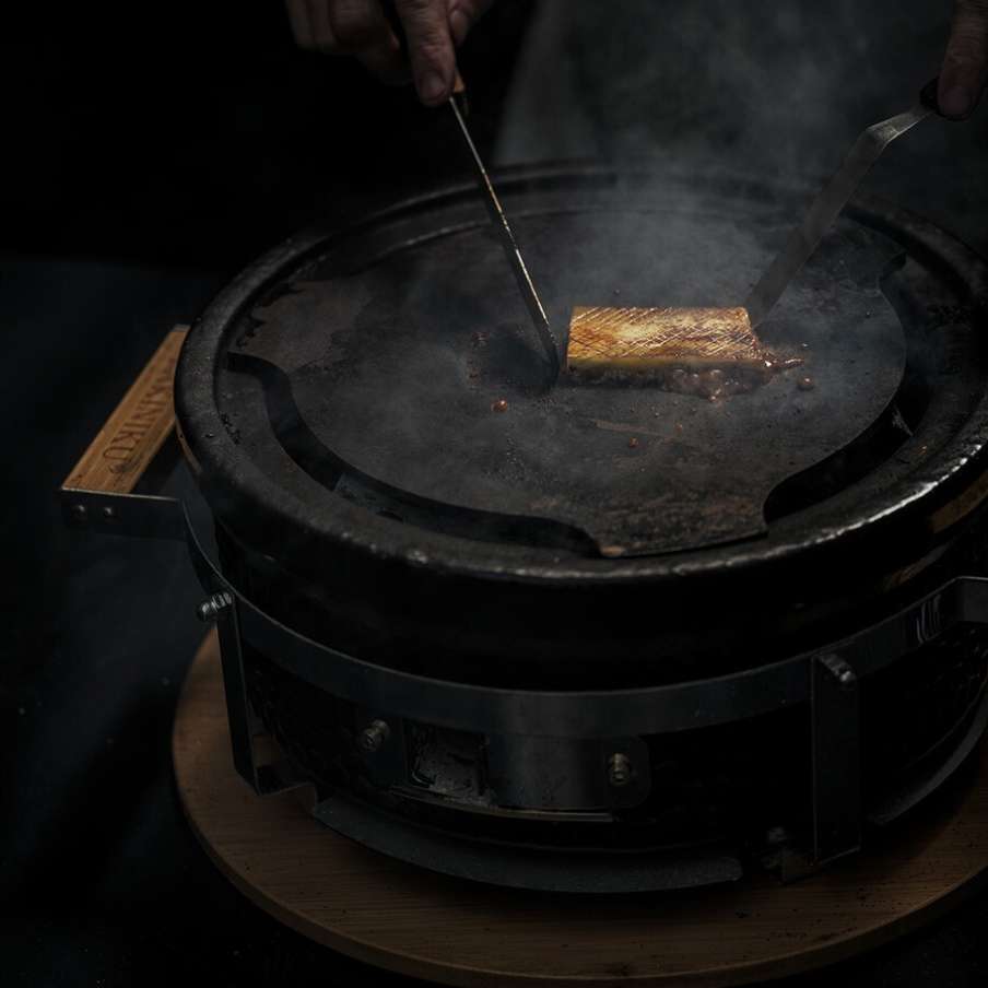 YA_490751-3.jpg Shichirin Tafelgrill Rond Accessoire Teppanyaki Plaat - Afbeelding 4