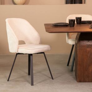 Hotel-chique eetkamerstoelen in bouclé